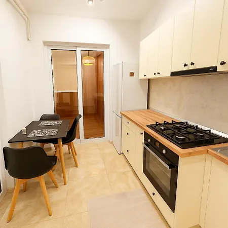 Appartement Big Near Unirii Center, Sector 5 - 703